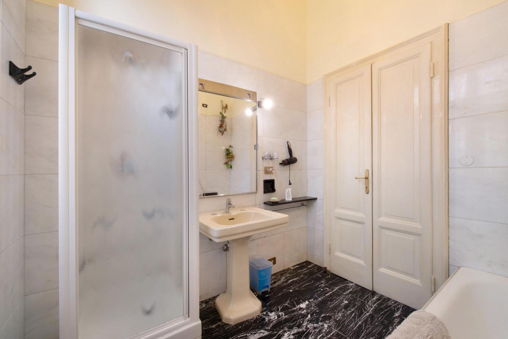 App Mughetto In Villa Marchello Brunate Bagian luar foto