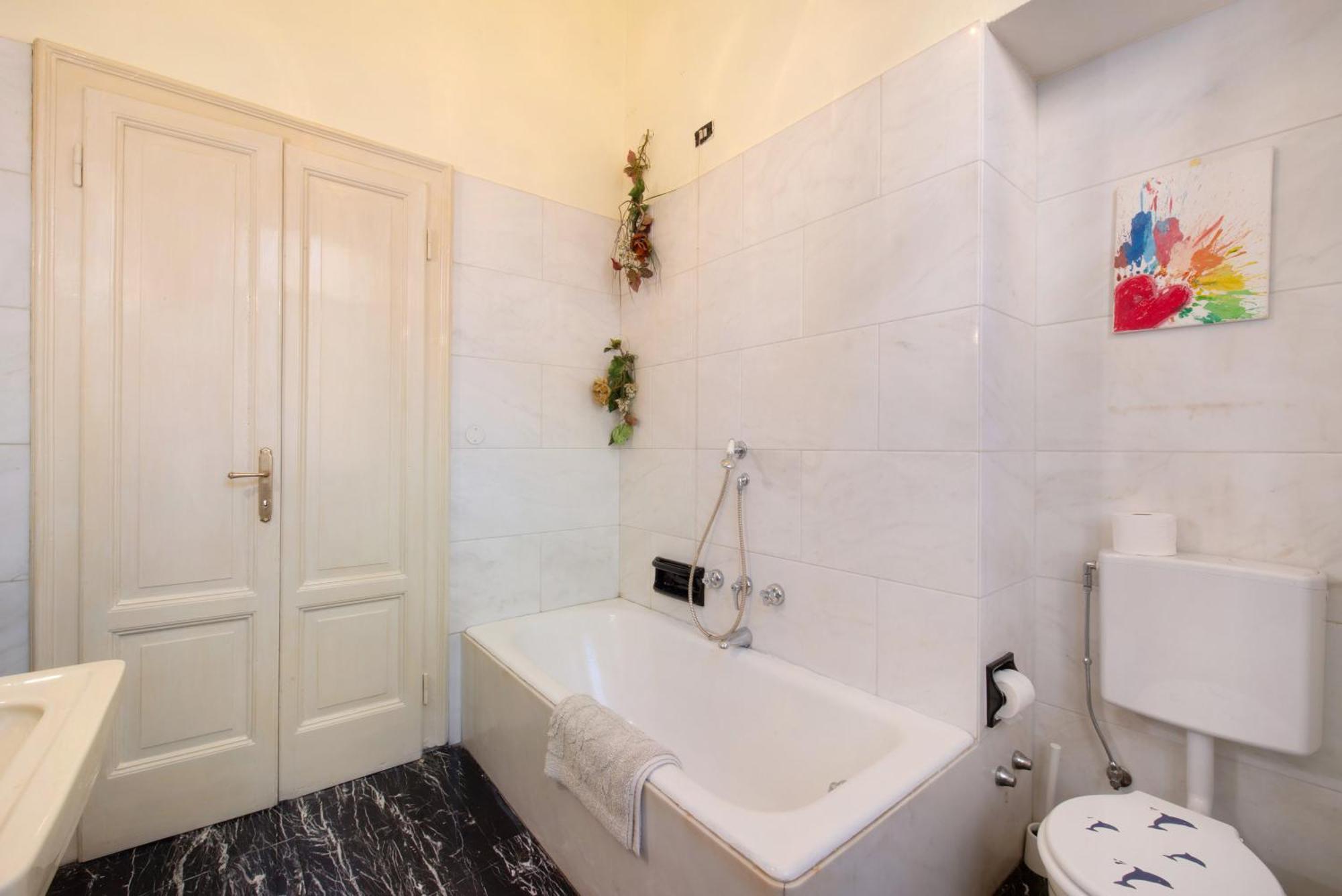 App Mughetto In Villa Marchello Brunate Bagian luar foto